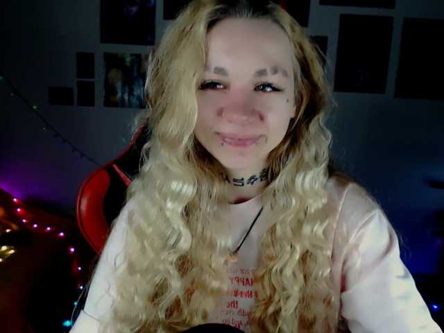 Nica-Kawaii live cam on BongaCams