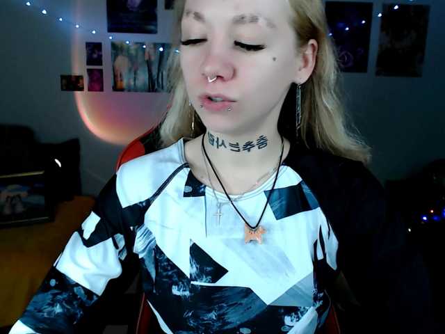Nica-Kawaii live cam on BongaCams