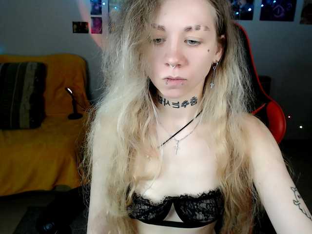 Nica-Kawaii live cam on BongaCams