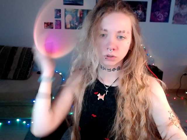 Nica-Kawaii live cam on BongaCams