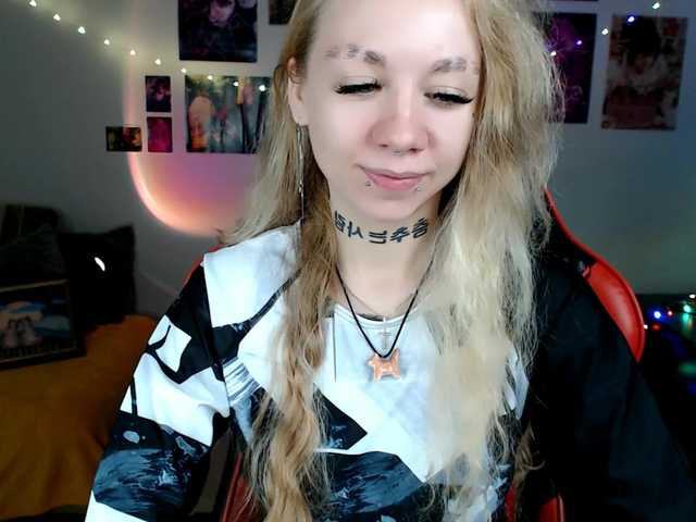 Nica-Kawaii live cam on BongaCams