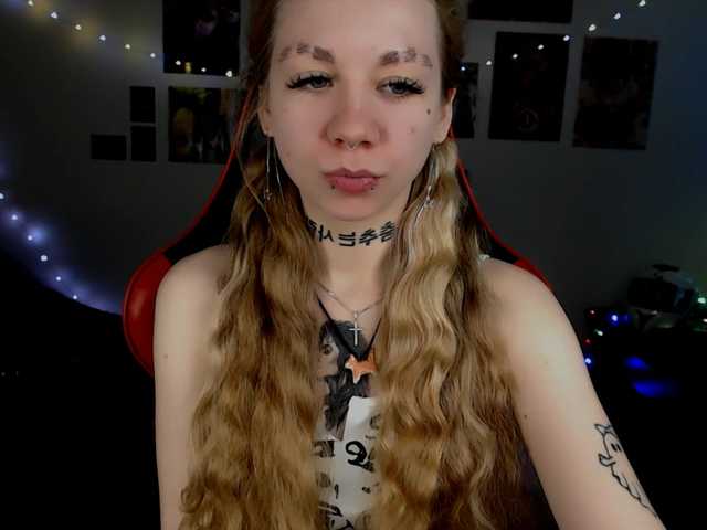 Nica-Kawaii live cam on BongaCams