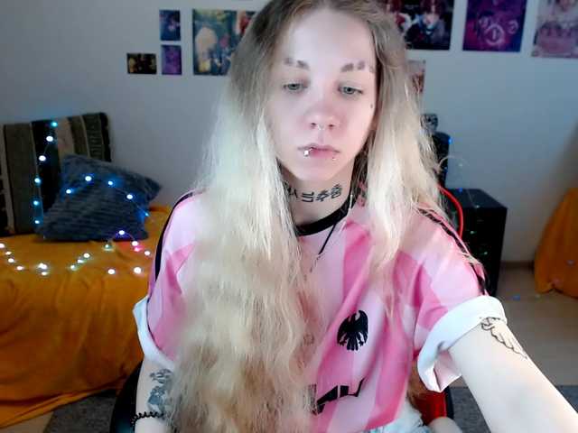 Nica-Kawaii live cam on BongaCams