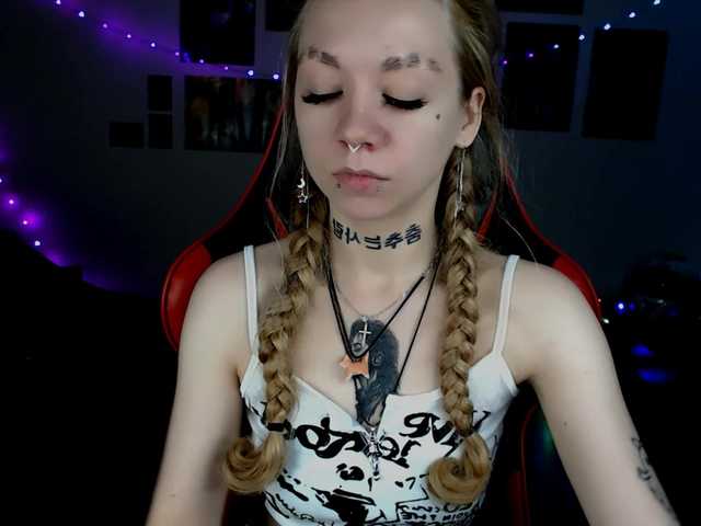 Nica-Kawaii live cam on BongaCams
