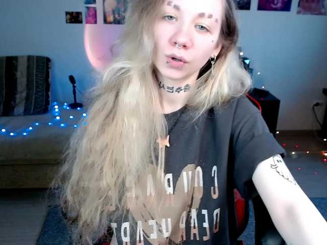 Nica-Kawaii live cam on BongaCams