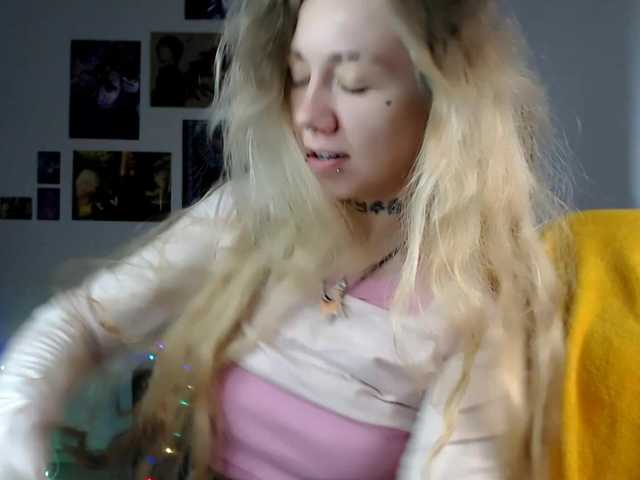 видео Nica-Kawaii