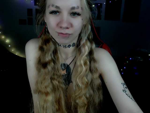 Nica-Kawaii live cam on BongaCams
