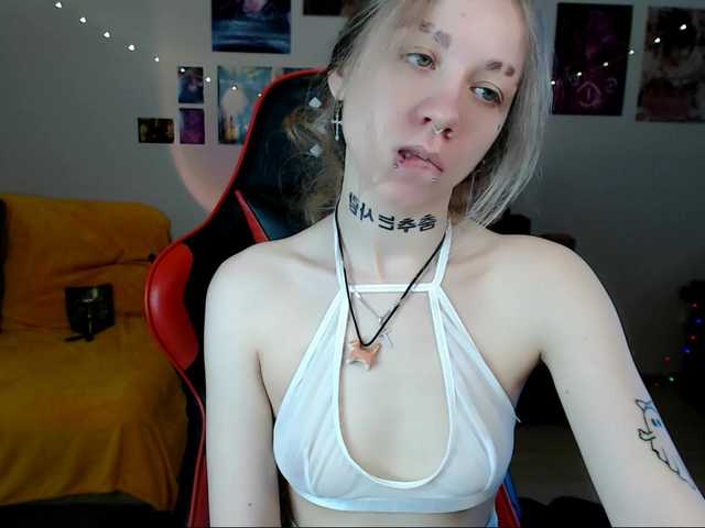 Nica-Kawaii live cam on BongaCams