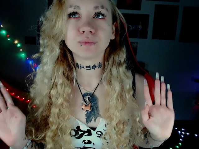 Nica-Kawaii live cam on BongaCams