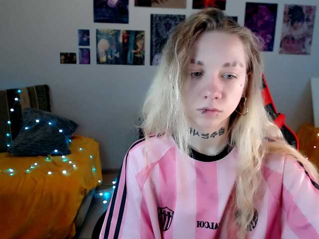 Nica-Kawaii live cam on BongaCams