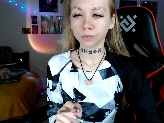 Nica-Kawaii live cam on BongaCams