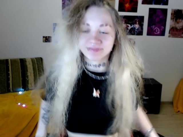 Nica-Kawaii live cam on BongaCams