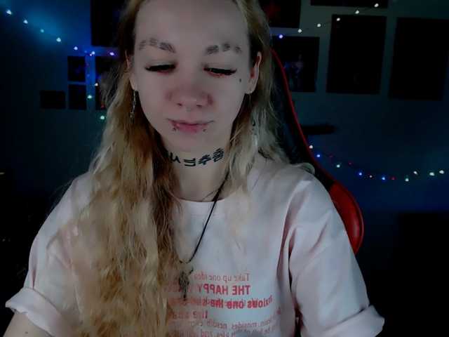 Nica-Kawaii live cam on BongaCams