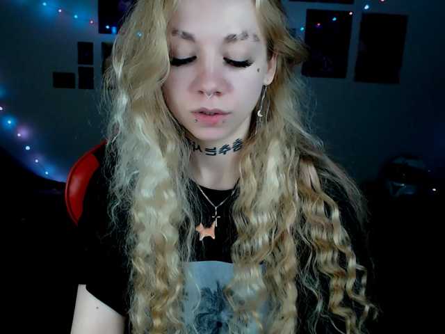 Nica-Kawaii live cam on BongaCams