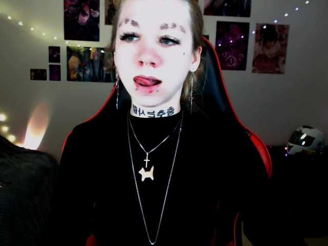 Nica-Kawaii live cam on BongaCams