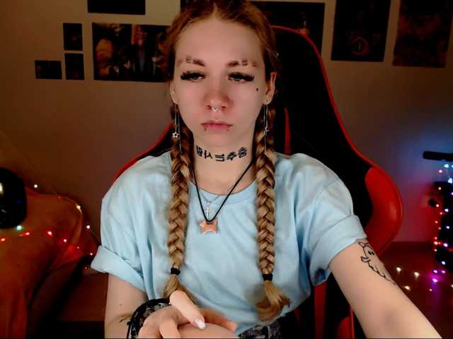 Nica-Kawaii live cam on BongaCams