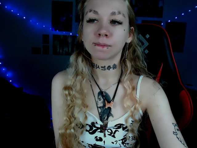 Nica-Kawaii live cam on BongaCams