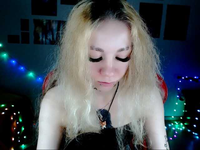 Nica-Kawaii live cam on BongaCams