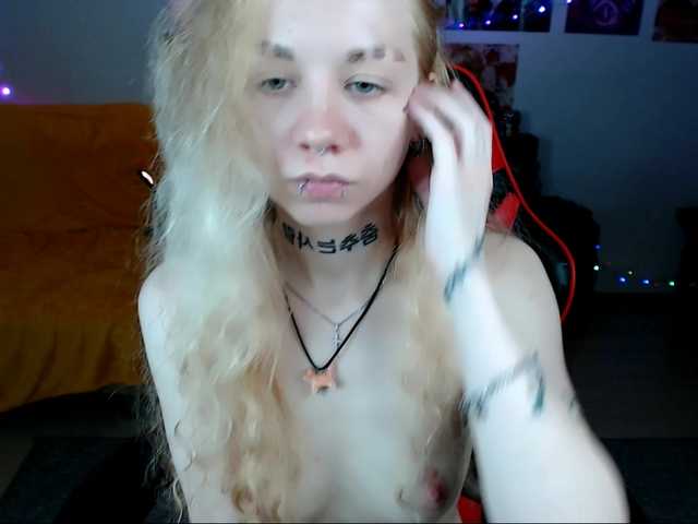 Nica-Kawaii live cam on BongaCams