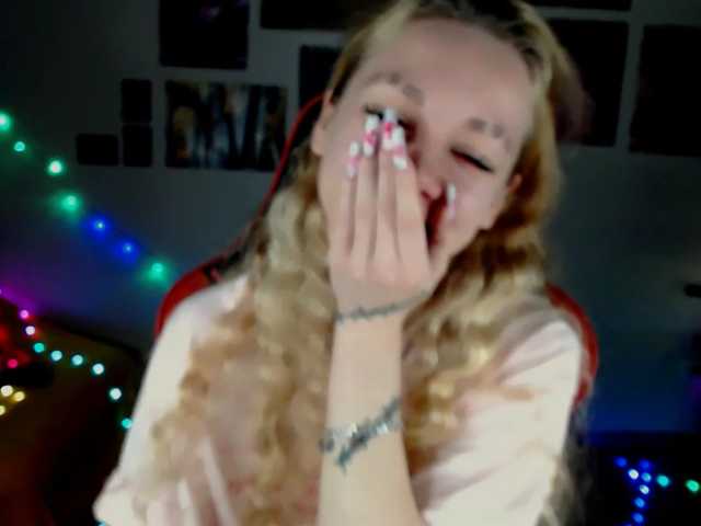 Nica-Kawaii live cam preview