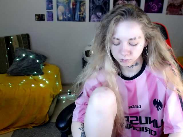 Nica-Kawaii live cam on BongaCams