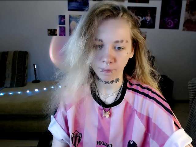 Nica-Kawaii live cam on BongaCams
