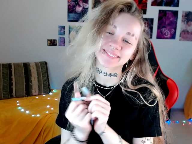Nica-Kawaii live cam on BongaCams