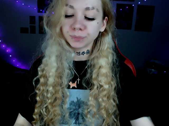 Nica-Kawaii live cam on BongaCams