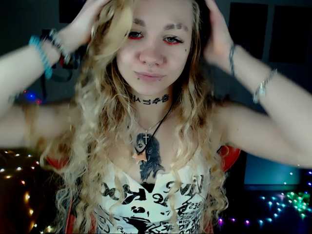 Nica-Kawaii live cam on BongaCams
