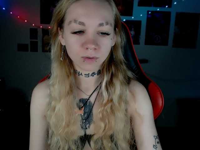 Nica-Kawaii live cam on BongaCams
