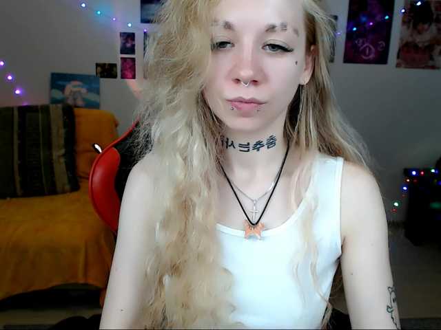 Nica-Kawaii live cam on BongaCams
