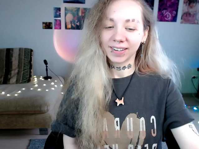 Nica-Kawaii live cam on BongaCams