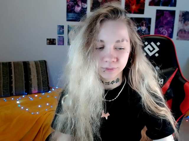 Nica-Kawaii live cam on BongaCams