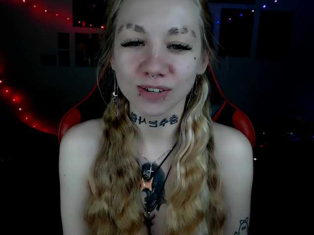 Nica-Kawaii live cam on BongaCams