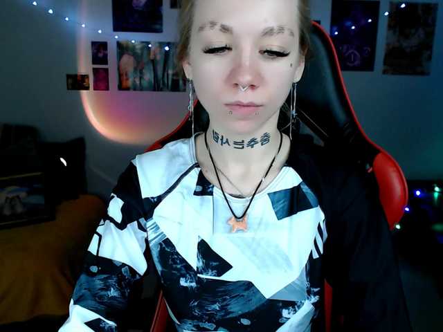 Nica-Kawaii live cam on BongaCams