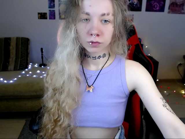 Nica-Kawaii live cam on BongaCams