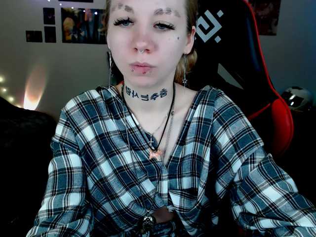 Nica-Kawaii live cam on BongaCams