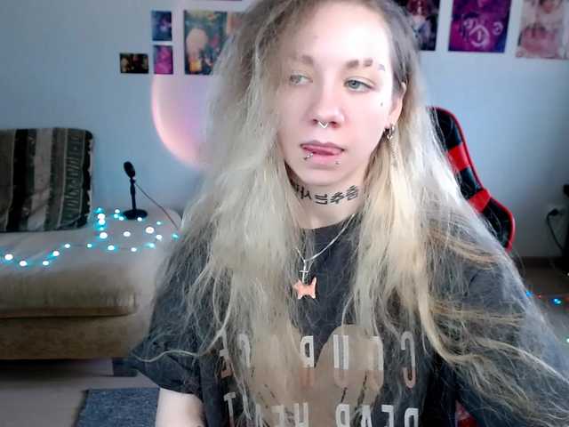 Nica-Kawaii live cam on BongaCams