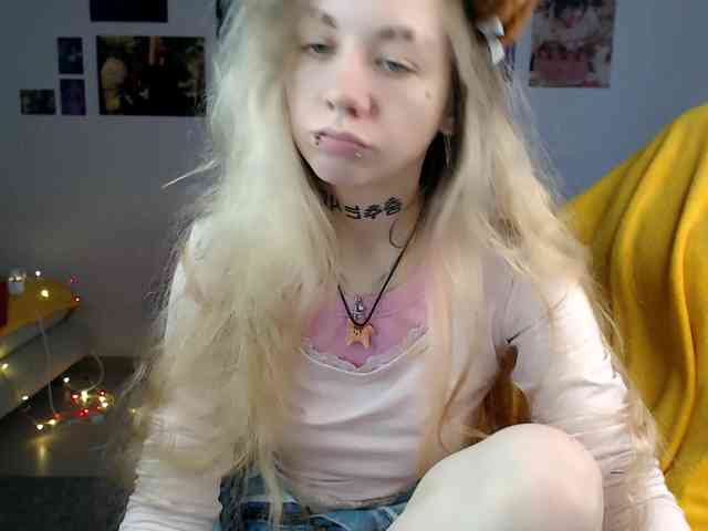 Nica-Kawaii Live Webcam on BongaCams