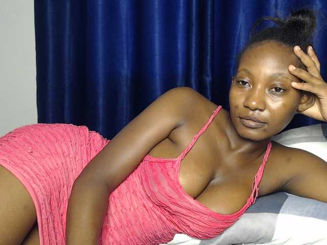 Goddessoftara live webcam show