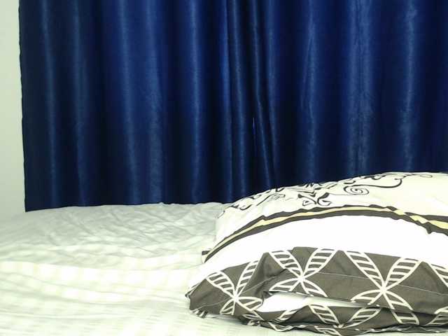 Goddessoftara live cam on BongaCams