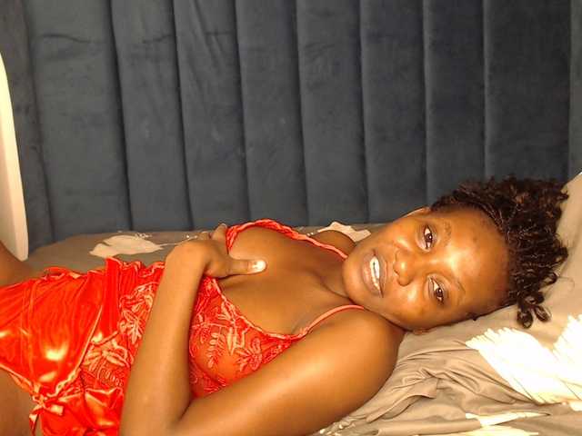 Goddessoftara's BongaCams show and profile