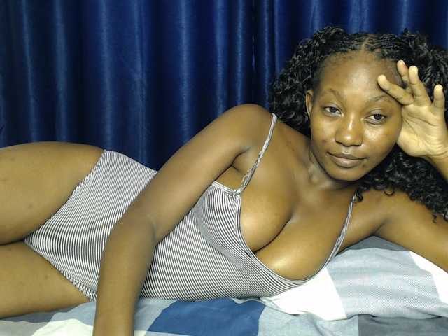 Goddessoftara live webcam show