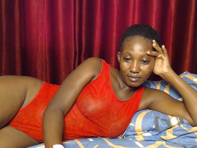 Goddessoftara live cam on BongaCams