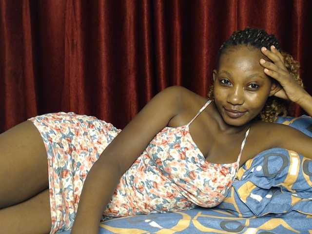 Goddessoftara live cam on BongaCams