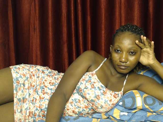 Goddessoftara live cam on BongaCams