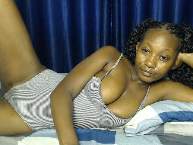 Goddessoftara live webcam show
