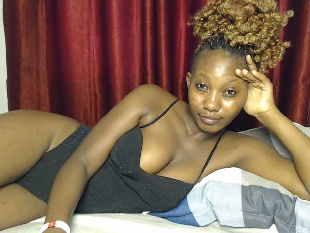Goddessoftara live cam preview