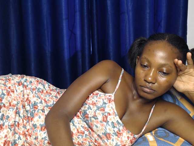 Goddessoftara live cam on BongaCams