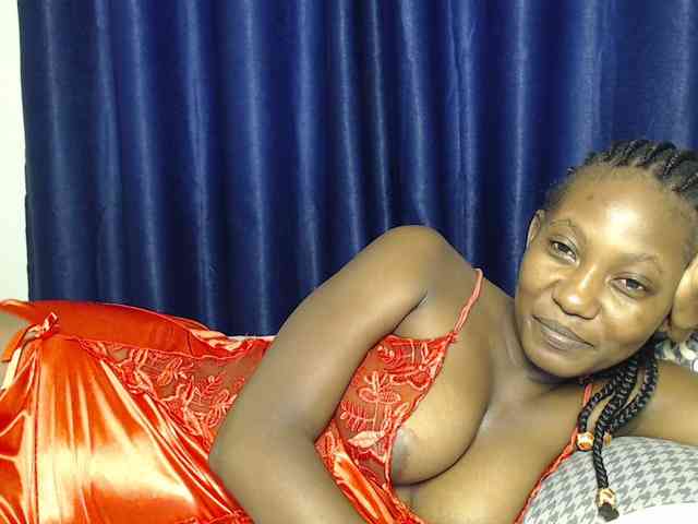 Goddessoftara Live Webcam on BongaCams